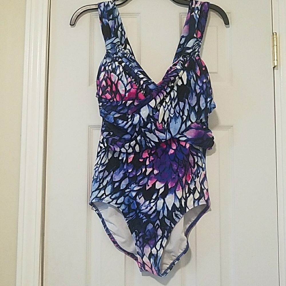 Slimming Swimming Suit sz.Medium